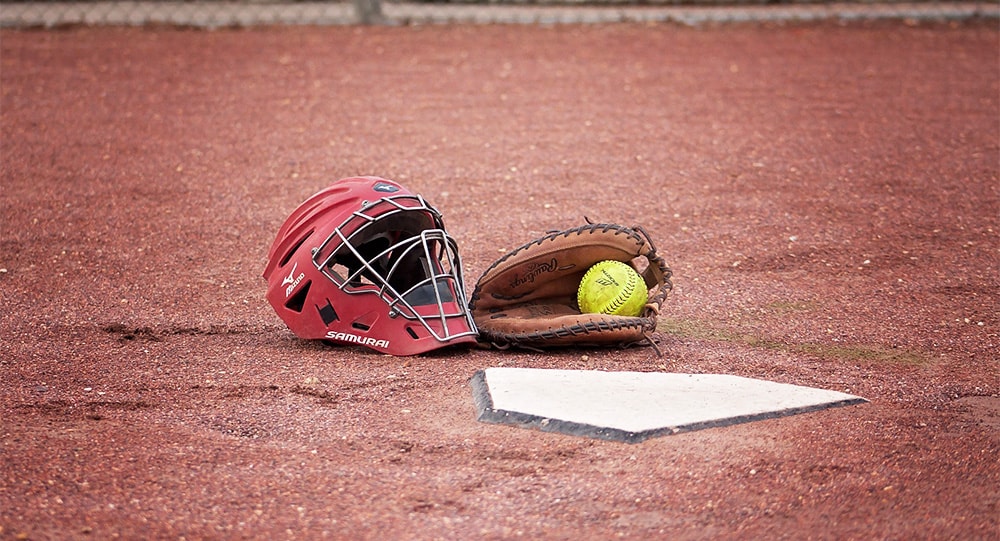 Best Catcher's Gear For Fastpitch Softball 1
