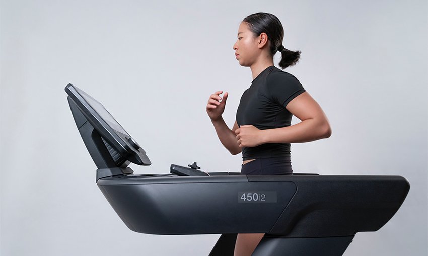 woman-on-a-treadmill 5 Best At-Home Workouts For Softball Players 9